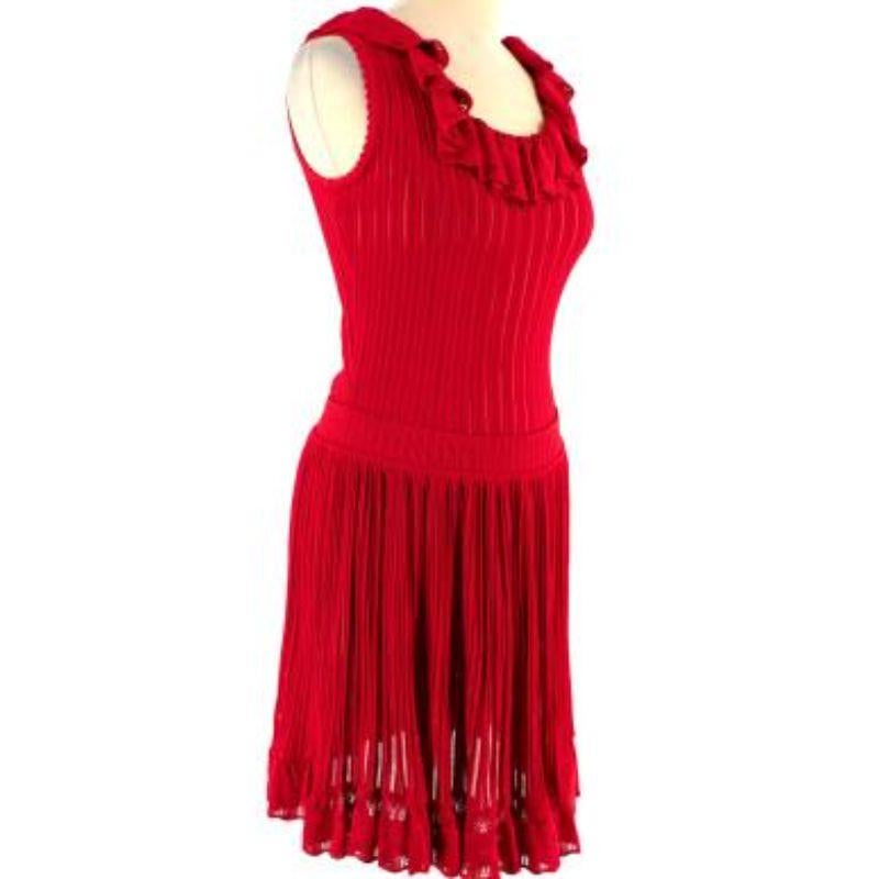 Alaia Red Pleated Stretch Knit Dress

- Ruffled detailing
- Sheer material
- Scoop neckline
- Stretchy fabric
- Waist accentuating

Material
99% Viscose, 1% Nylon

Dry clean only

Made in Italy

PLEASE NOTE, THESE ITEMS ARE PRE-OWNED AND MAY SHOW