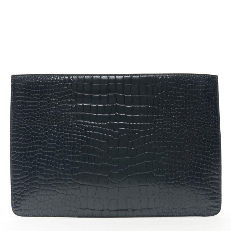 ALAIA forest green stamped scaled leather top zip clutch pouch bag In Good Condition In Hong Kong, NT