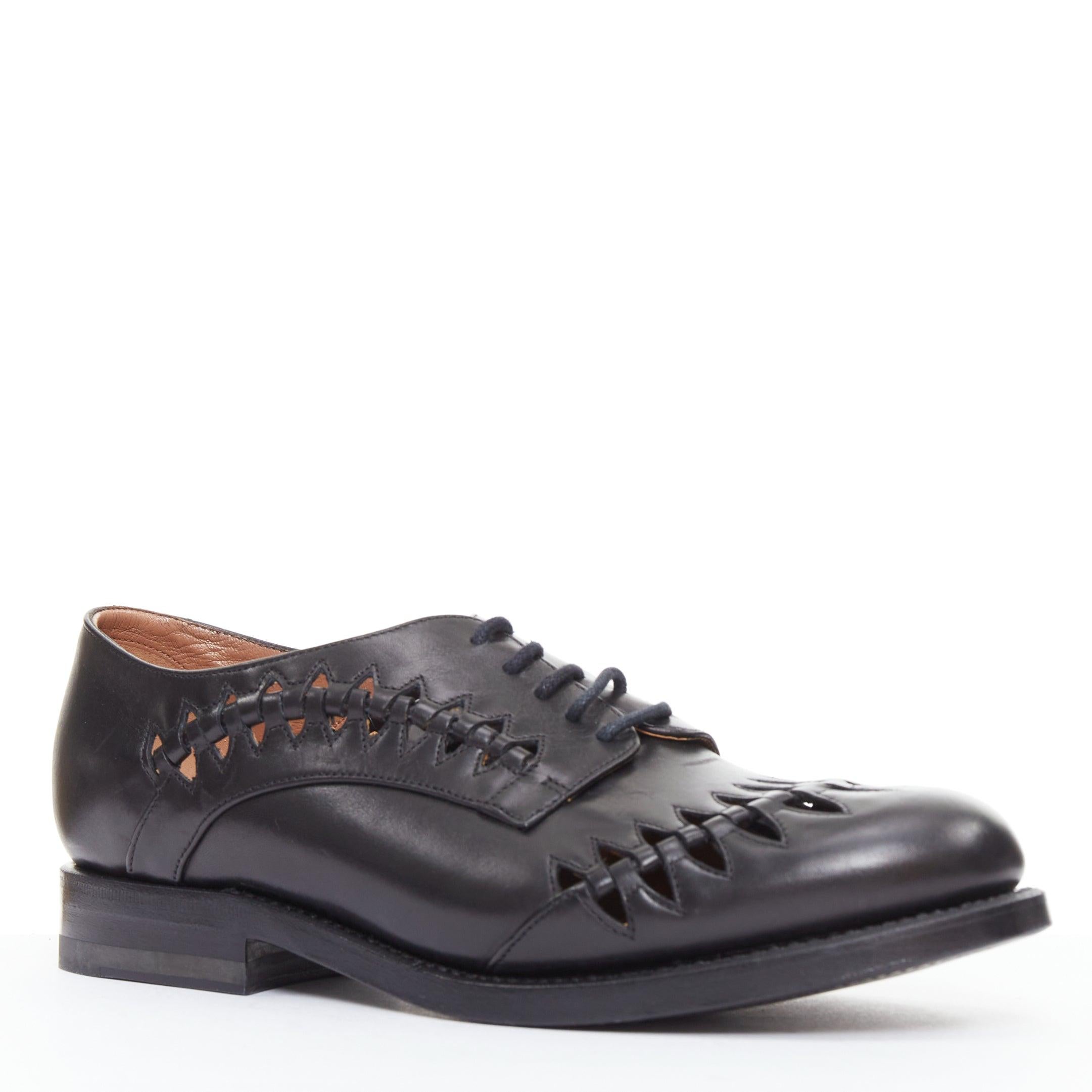 ALAIA Goodyear schwarzes Leder geflochtener Brogue mit Laser Cut Out EU38 (Schwarz) im Angebot