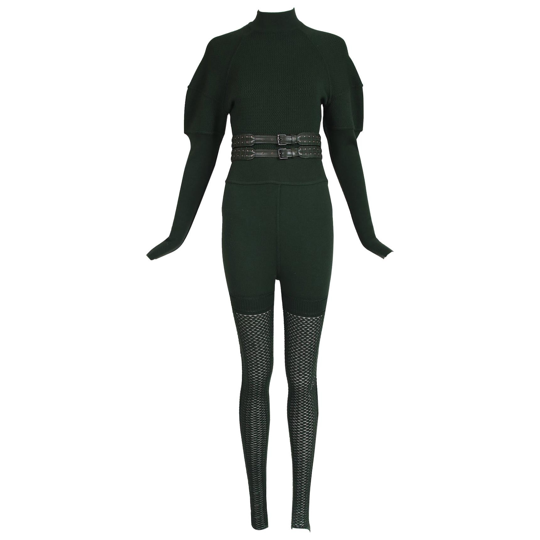 Alaia Grüner Strick-Body-Anzug, Steigbügel-Leggings und passender Ledergürtel im Angebot