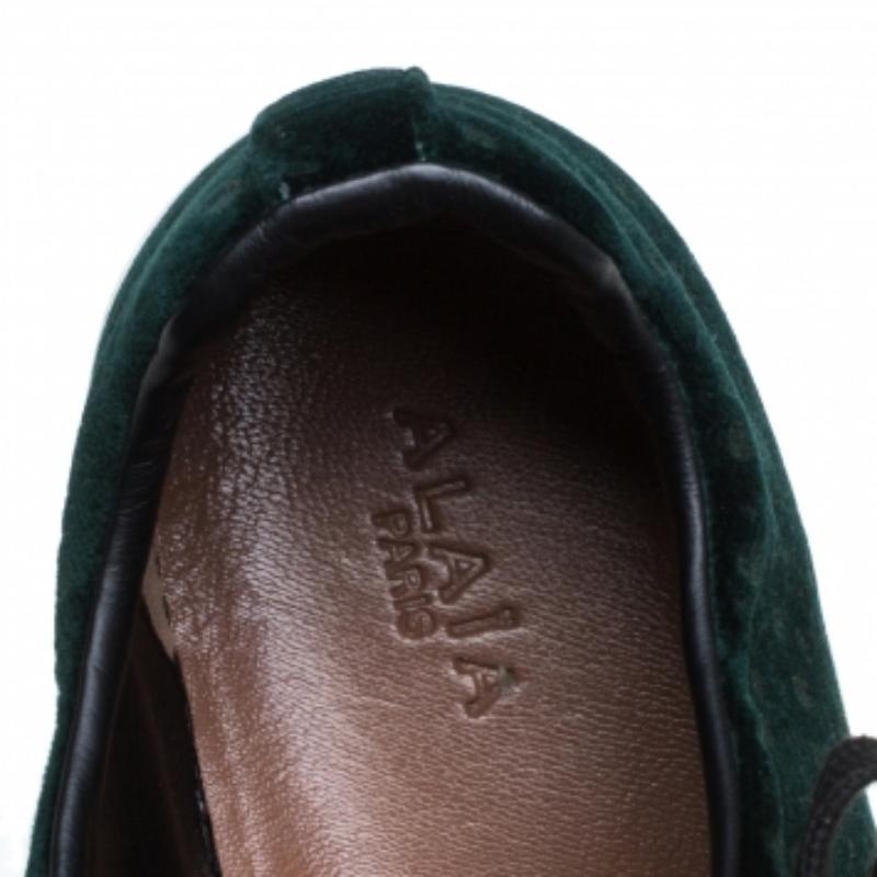 Black Alaia Green Laser Print Velvet Low Top Sneakers Size 39 For Sale