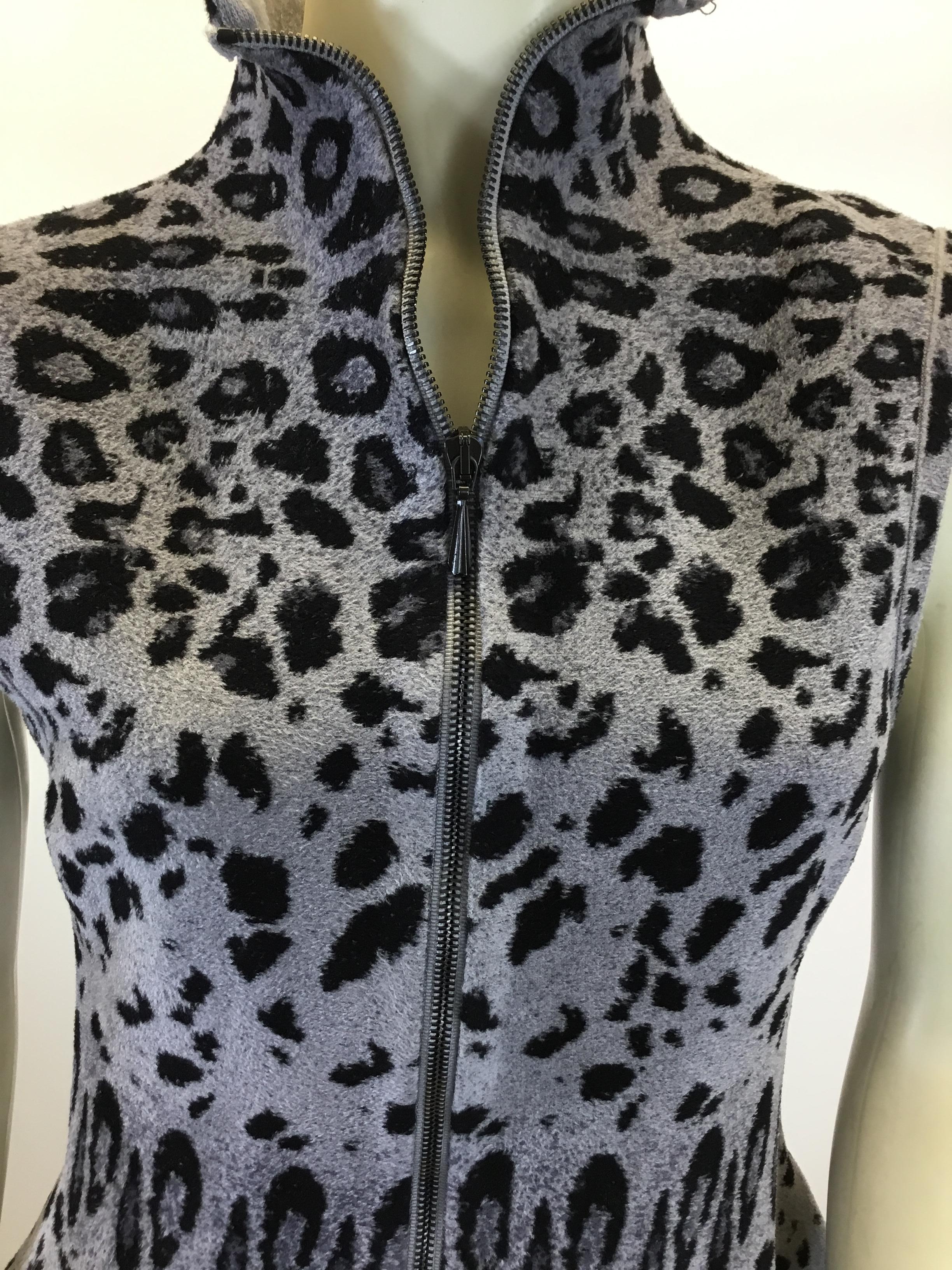 Women's Alaia Grey and Black Animal Print Zip Up Dress For Sale