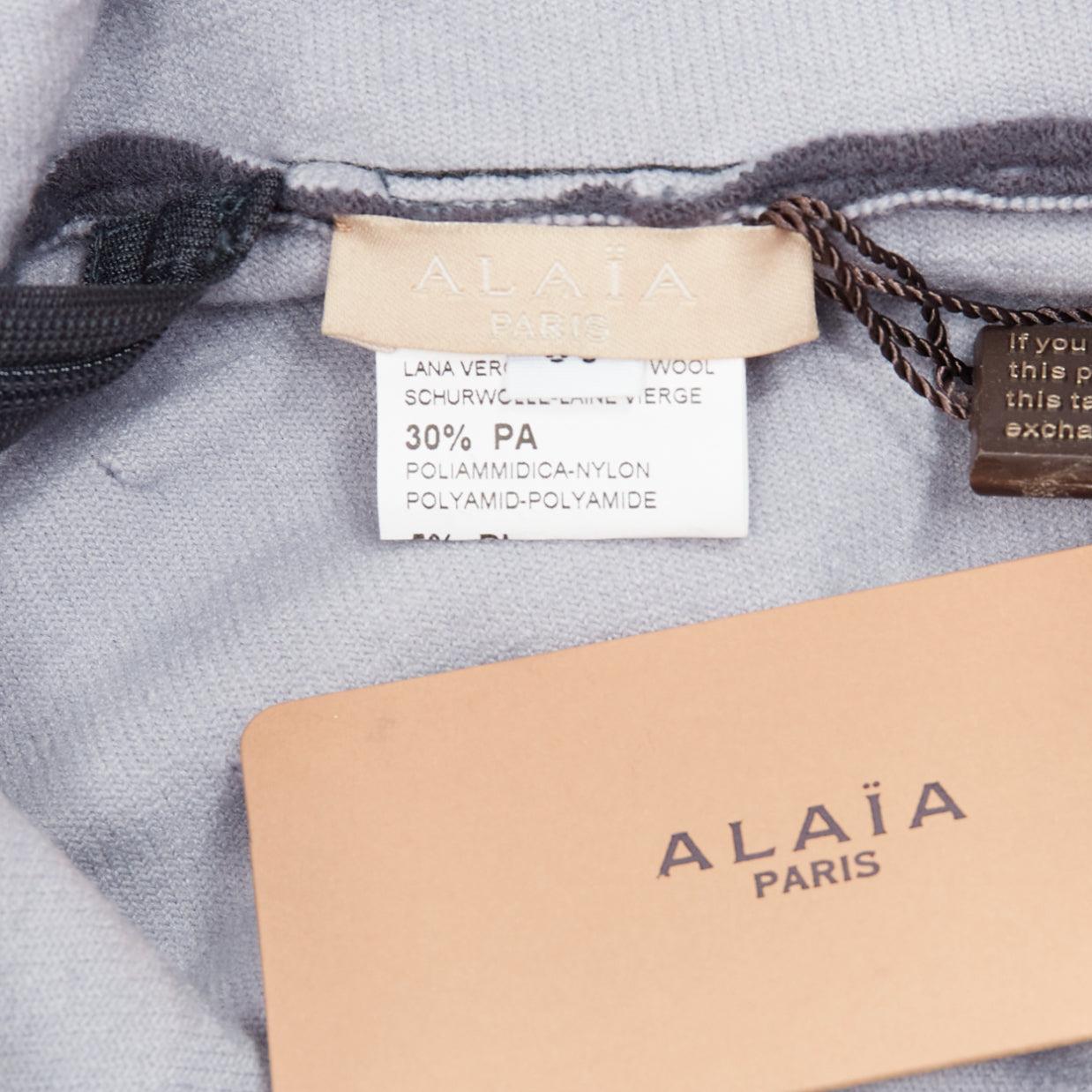 ALAIA - Mini évasé en laine vierge mélangée grise avec découpe jacquard FR36 S en vente 4