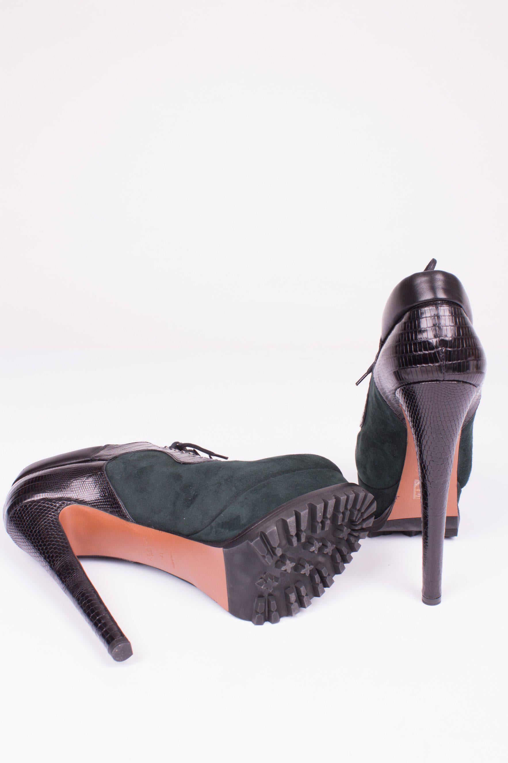 Black ALAIA High Heeled Lace-up Shoes - green/black 