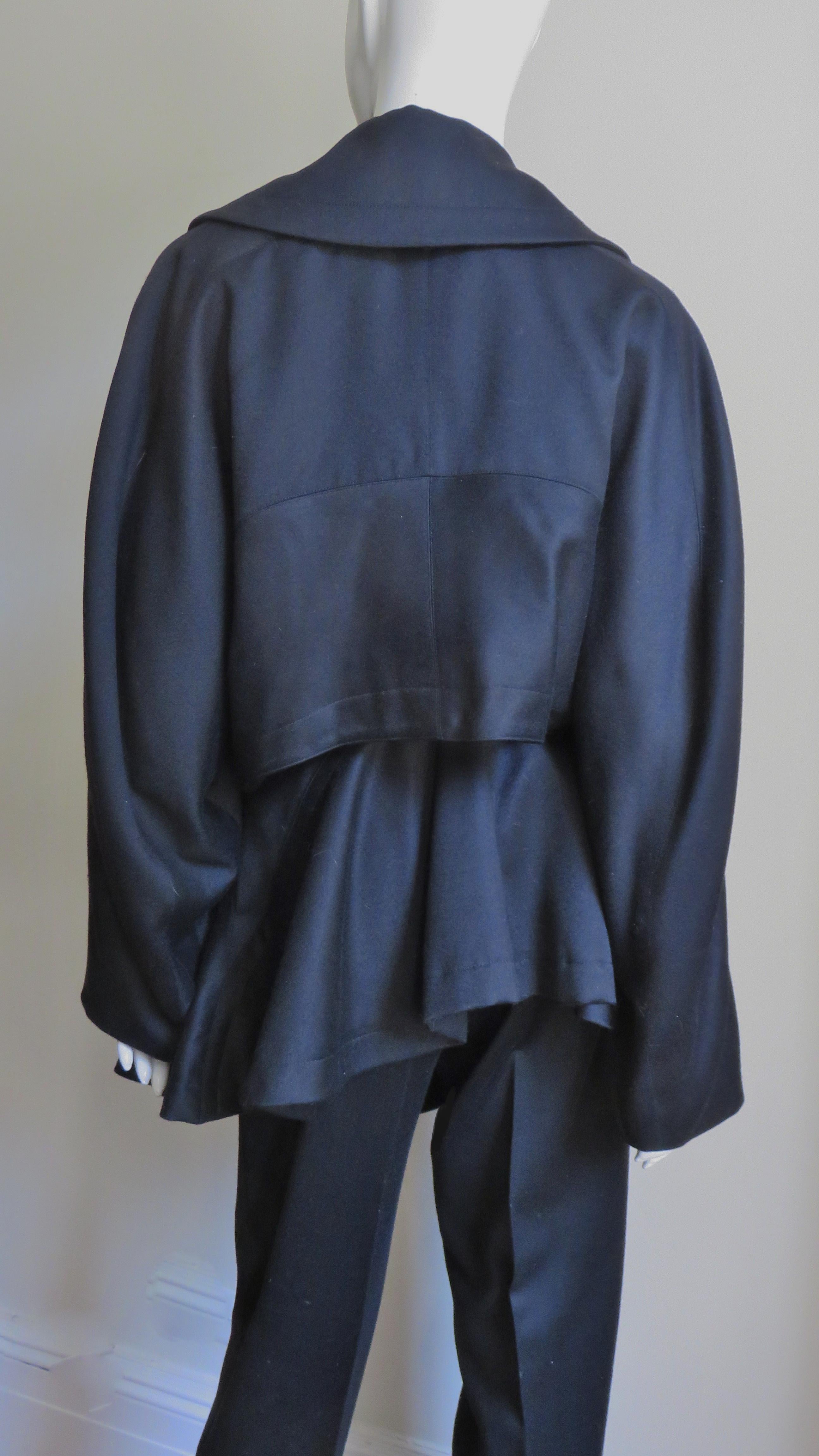 Azzedine Alaia - Tailleur veste, jupe et pantalon, automne-hiver 1986 en vente 8