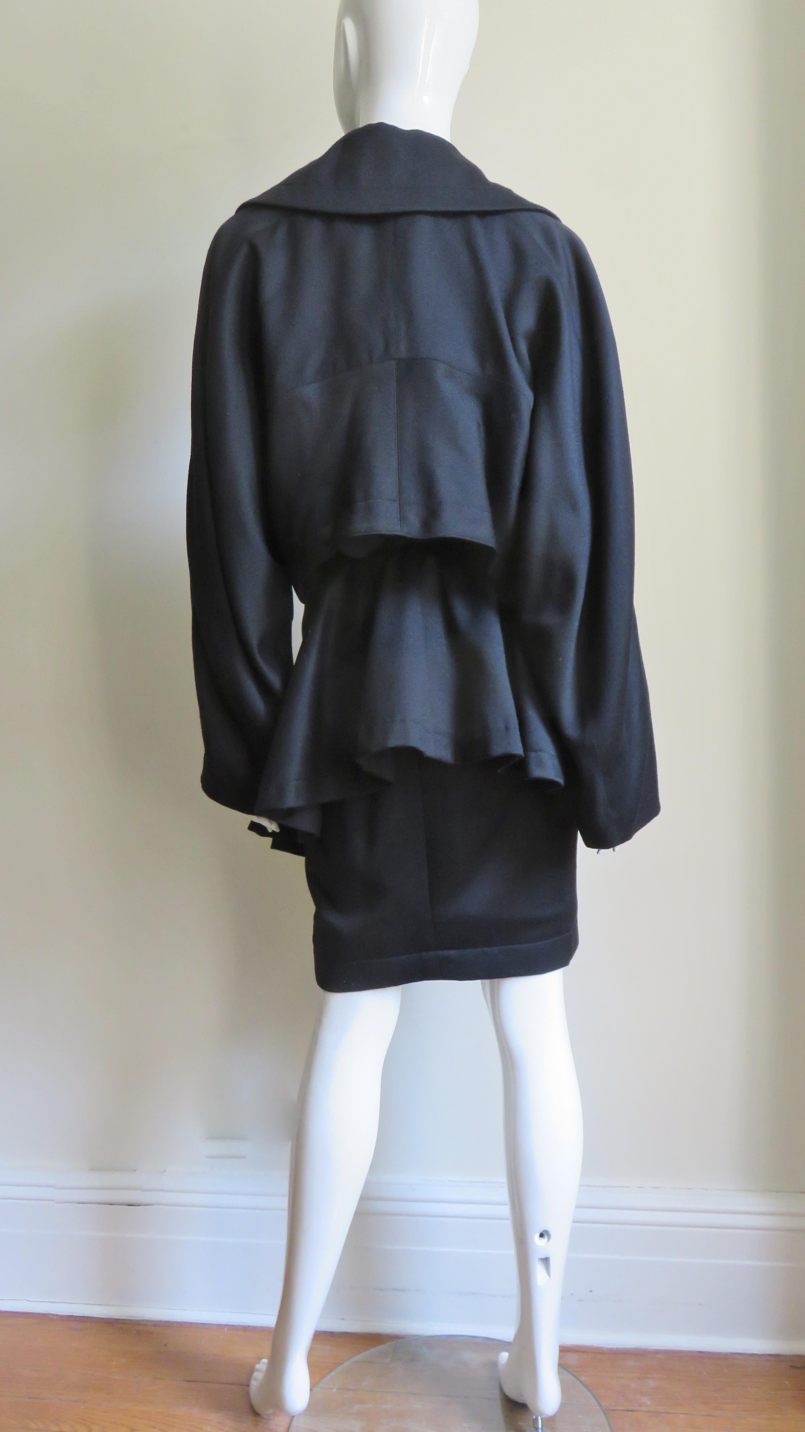 Azzedine Alaia - Tailleur veste, jupe et pantalon, automne-hiver 1986 en vente 11