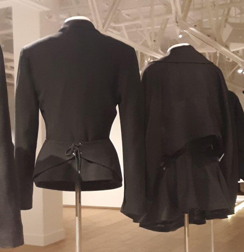 Azzedine Alaia F/W 1986 Jacket Skirt and Pants Suit For Sale 11