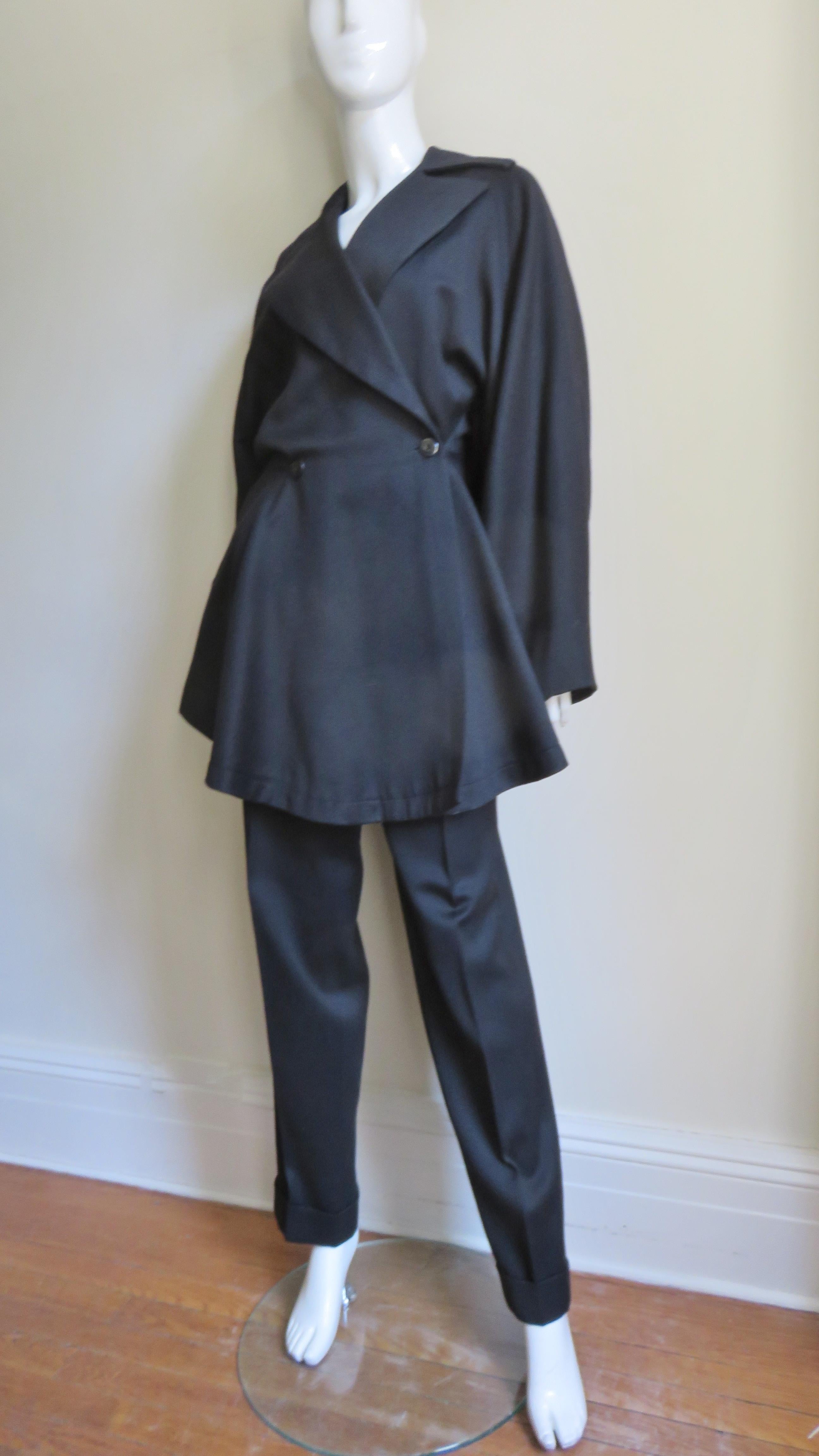 Azzedine Alaia - Tailleur veste, jupe et pantalon, automne-hiver 1986 en vente 4