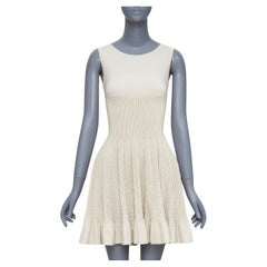 ALAIA ivoire beige laine vierge taille contour robe évasée sans manches FR36 S