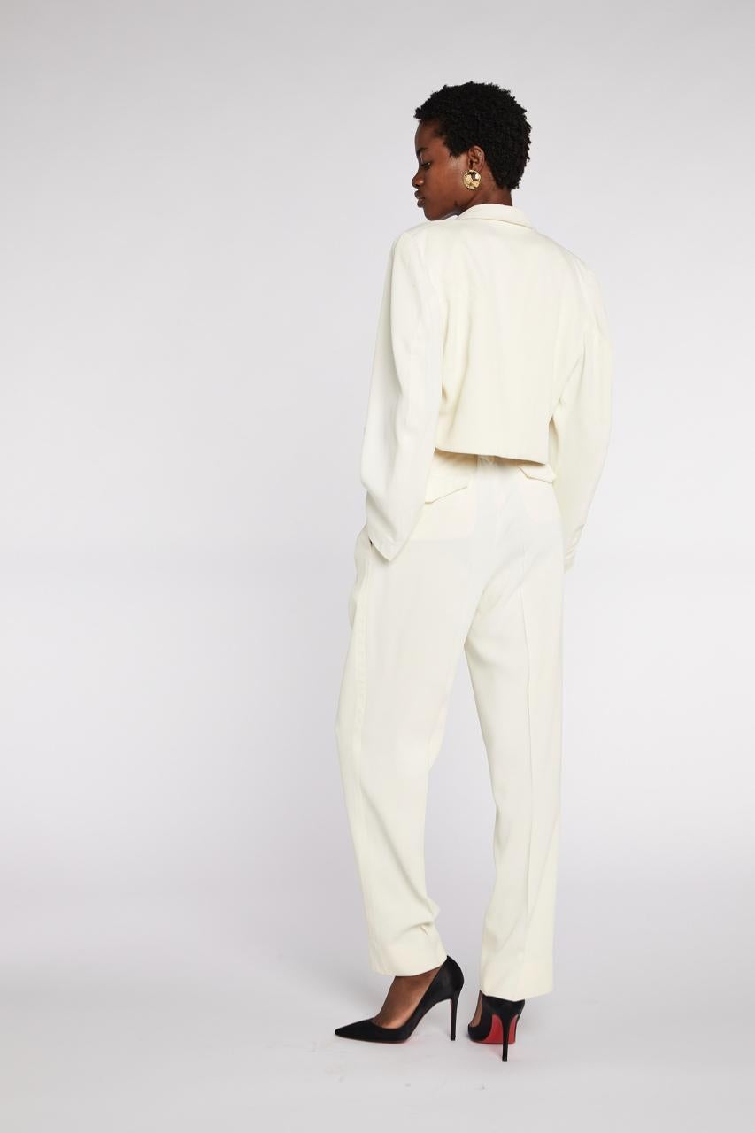Alaïa Ivory Suit with Cropped Jacket S/S 1985 For Sale 4