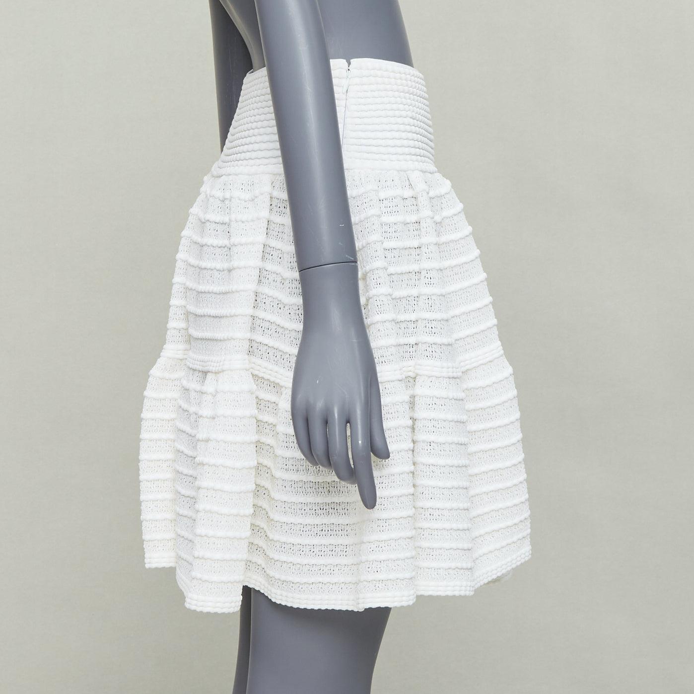 ALAIA - Jupe évasée en tricot horizontal, ivoire, mélange de viscose FR36 S Bon état - En vente à Hong Kong, NT