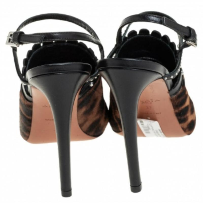 Alaia Leopard Print Calf Hair & Black Studded Leather Slingback Sandals Size 37 For Sale 3