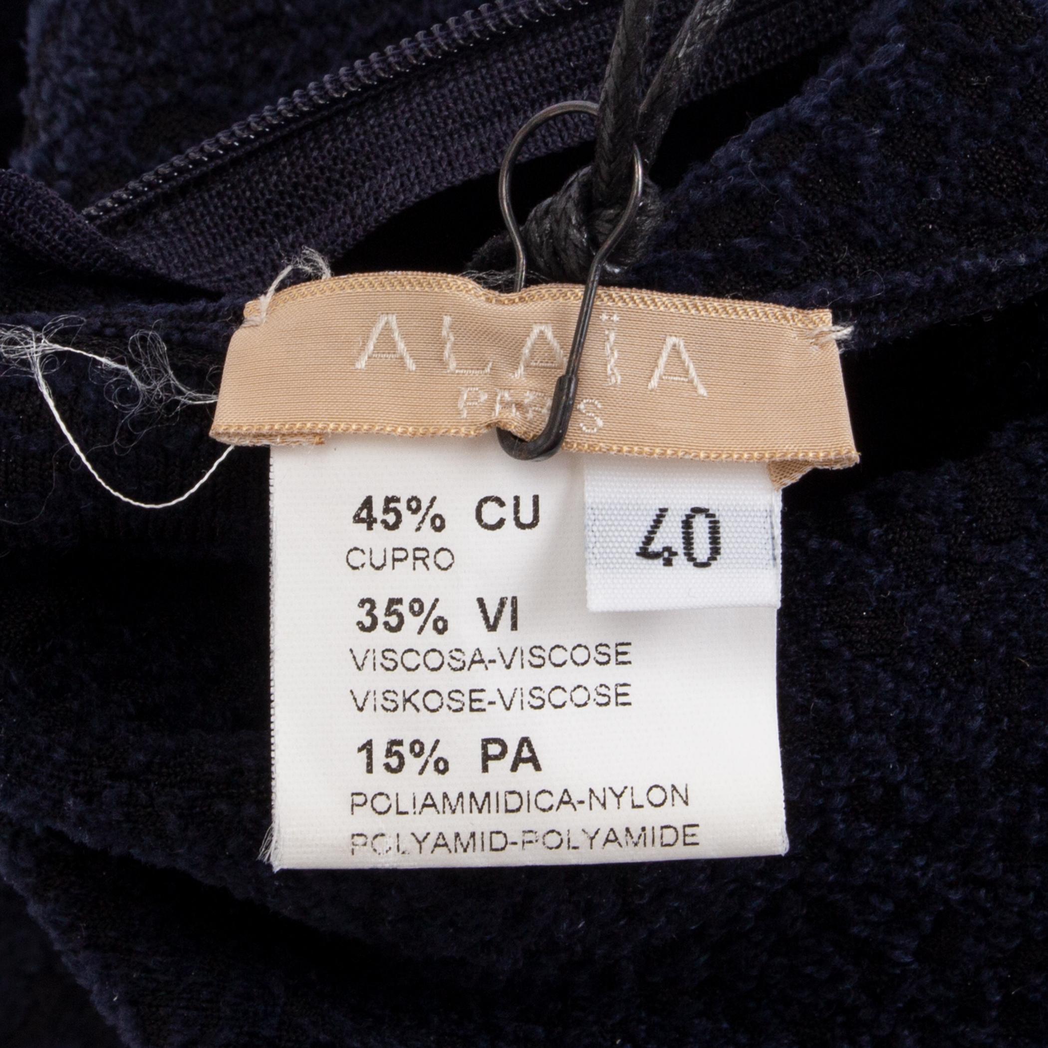 Alaïa - Robe à volants en viscose bleu nuit avec découpes, 40 M en vente 2
