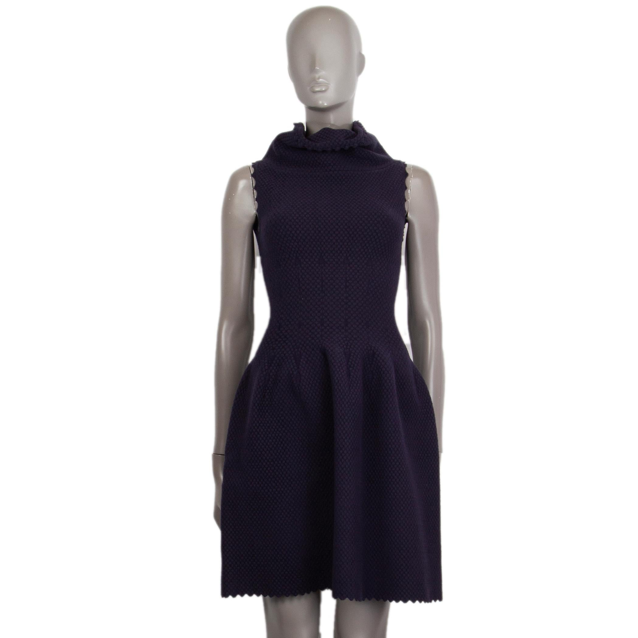 ALAIA midnight blue wool blend JACQUARD KNIT Flared Dress 44 In Excellent Condition In Zürich, CH