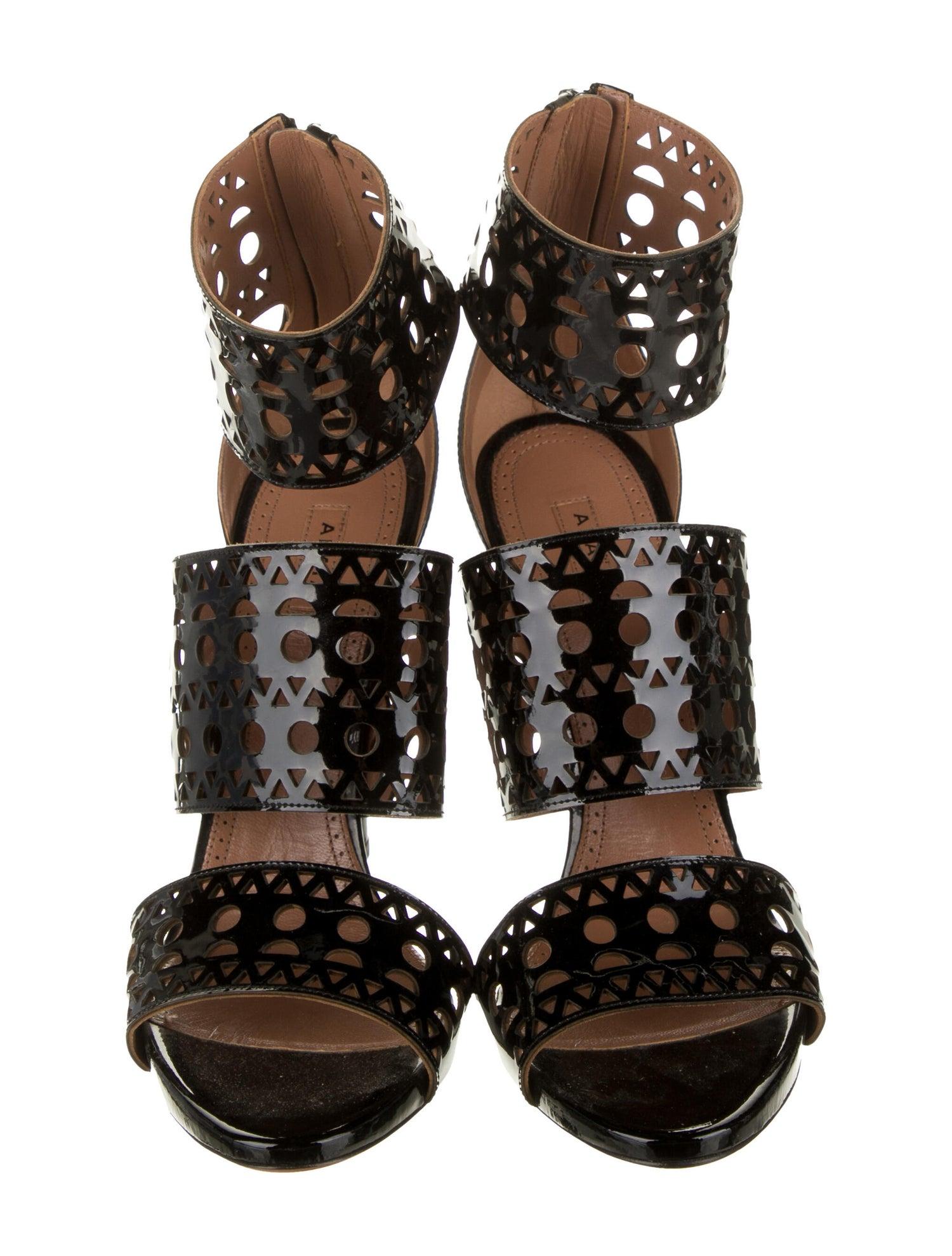 Alaia NEW Black Patent Leather Lattice Cutout Evening Sandals Heels In Excellent Condition In Chicago, IL