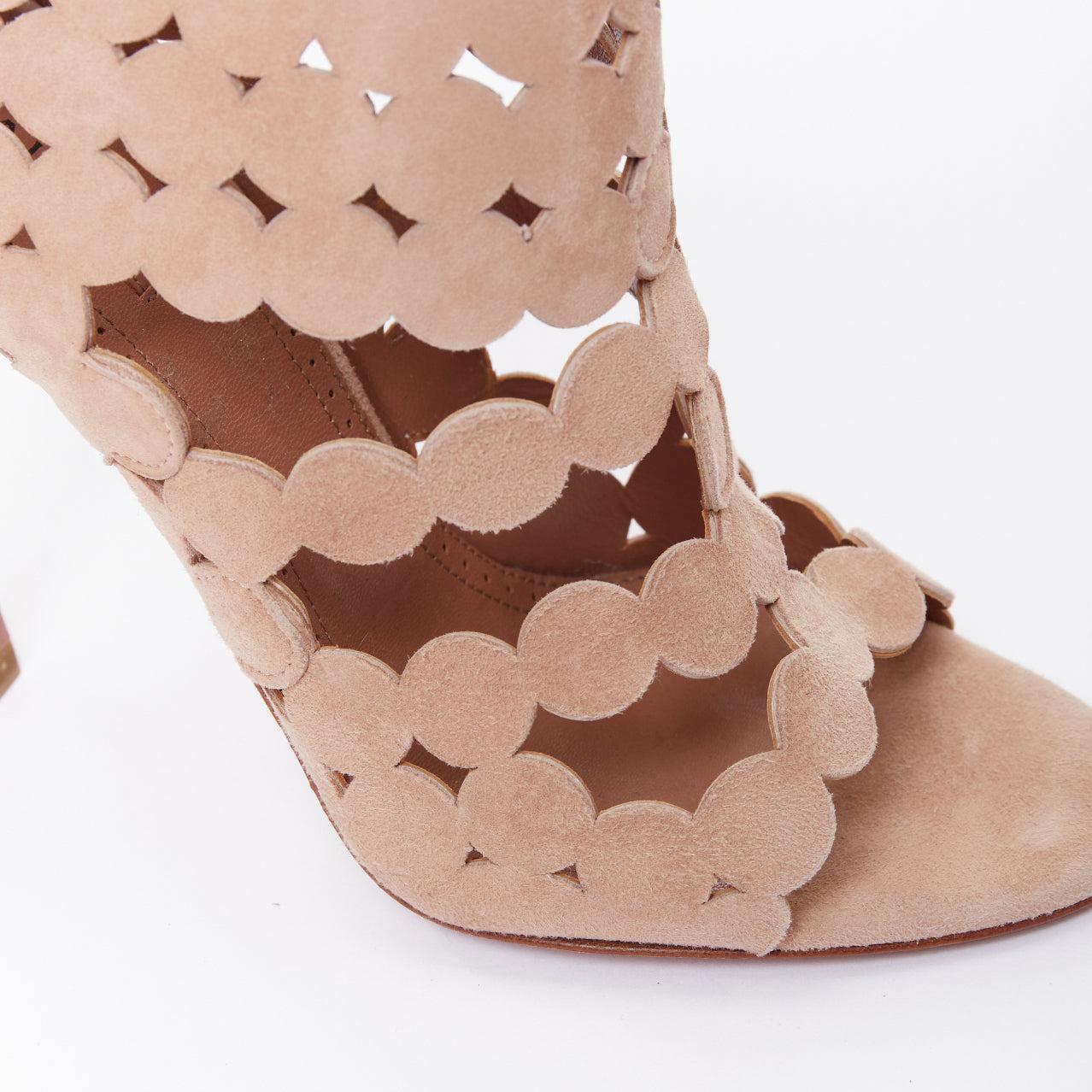 ALAIA nude leather scallop cut out caged high heeled sandals EU35 en vente 2
