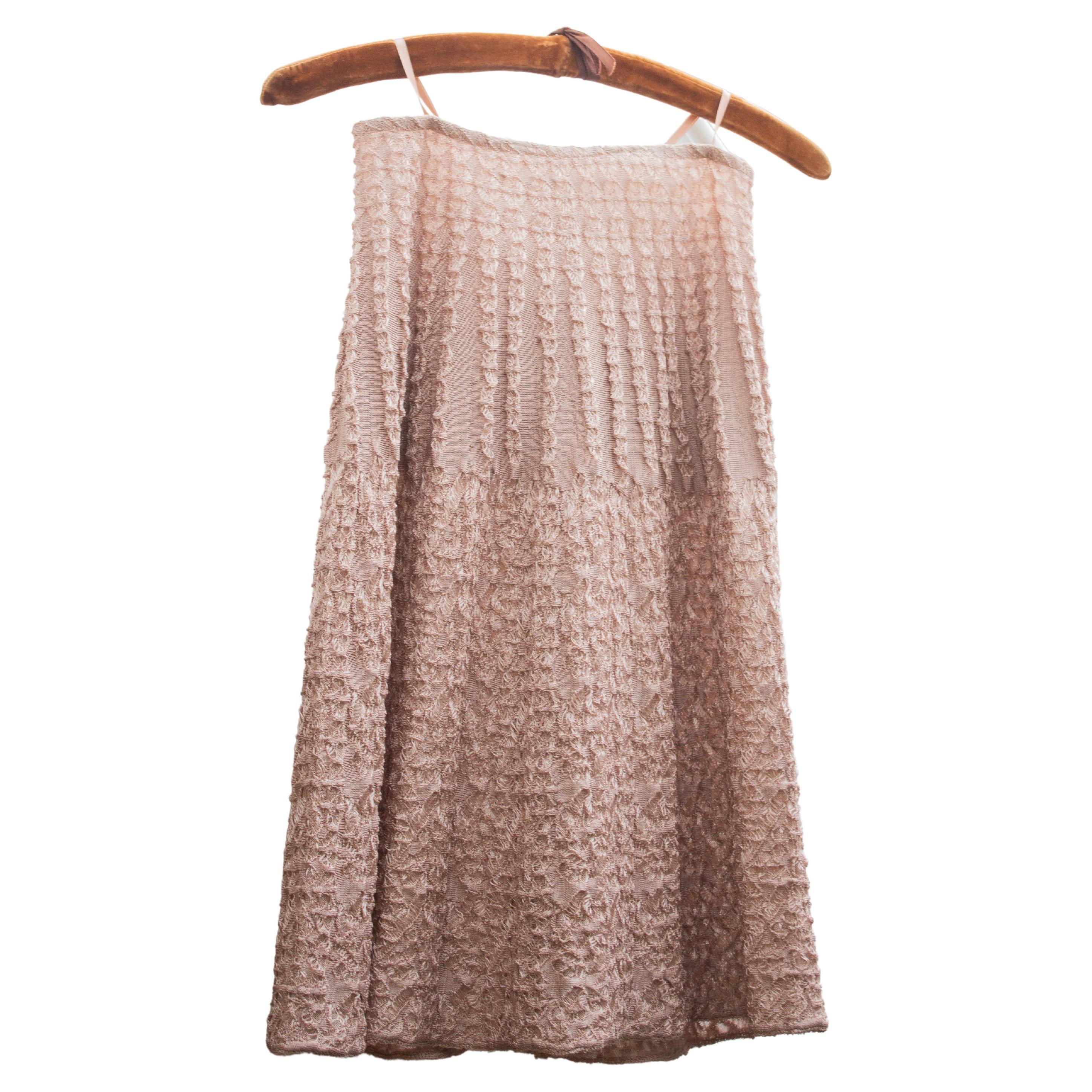 Alaïa nude pink knitted texturized viscose A line knee length flare skirt For Sale