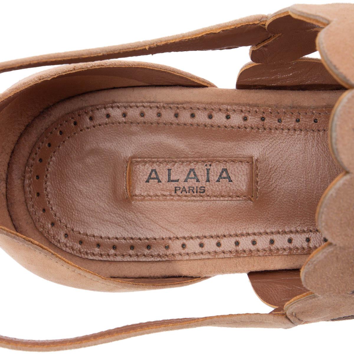 ALAIA nude pink suede PERFORATED Flat Sandals Shoes 37 In Excellent Condition In Zürich, CH