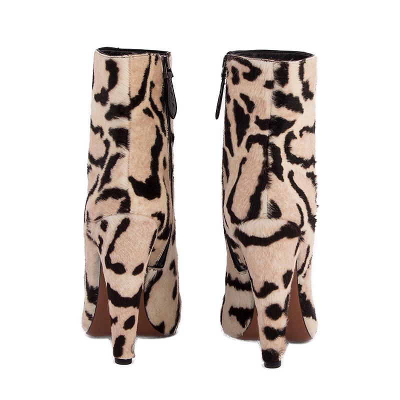 ALAIA off-white & beige LEOPARD CALF HAIR Boots Shoes 39.5 In Excellent Condition In Zürich, CH