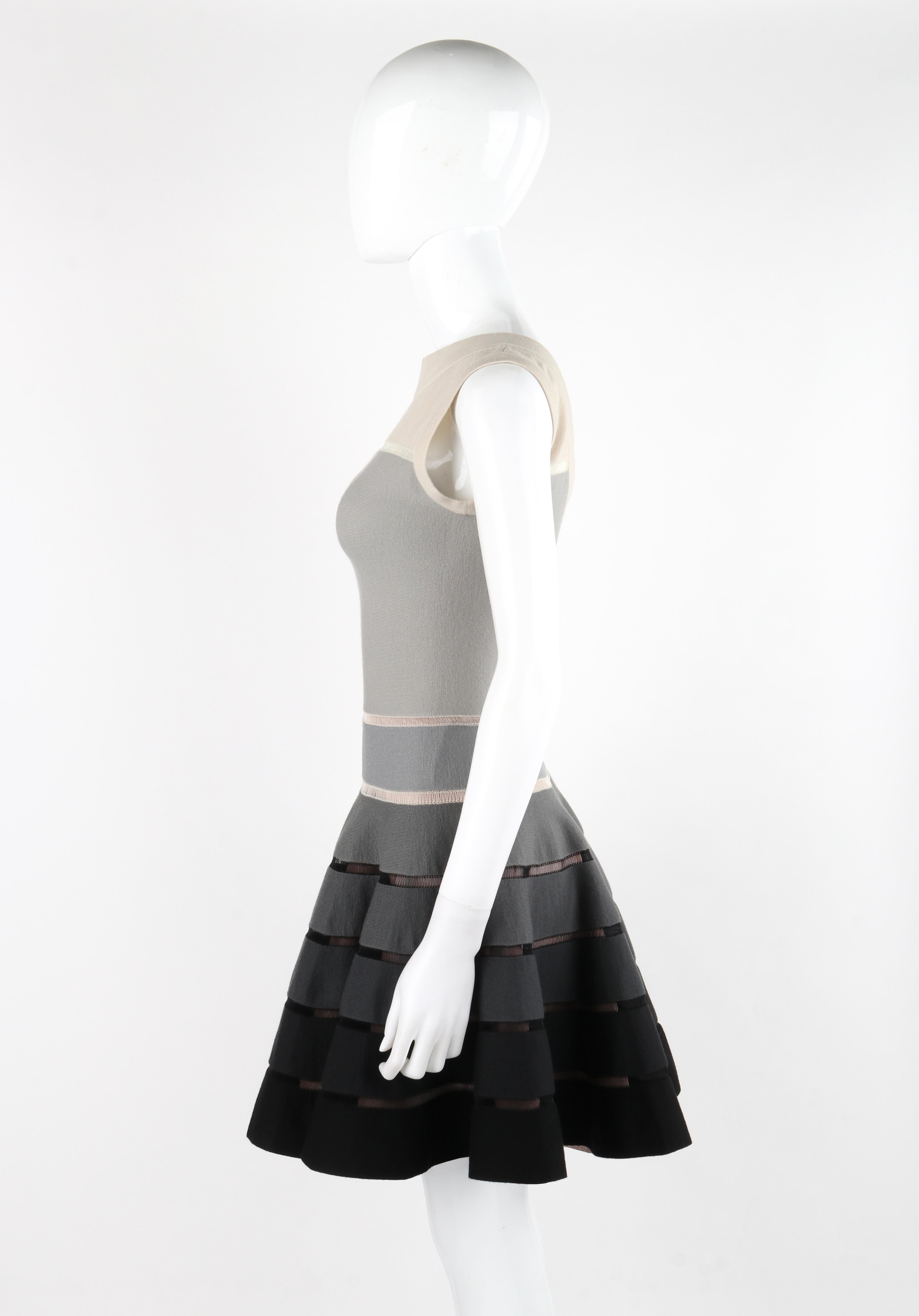 ALAIA PARIS c. 2010 Monochrome Ombre Wool Silk Fit & Flare Skater Mini Dress For Sale 2