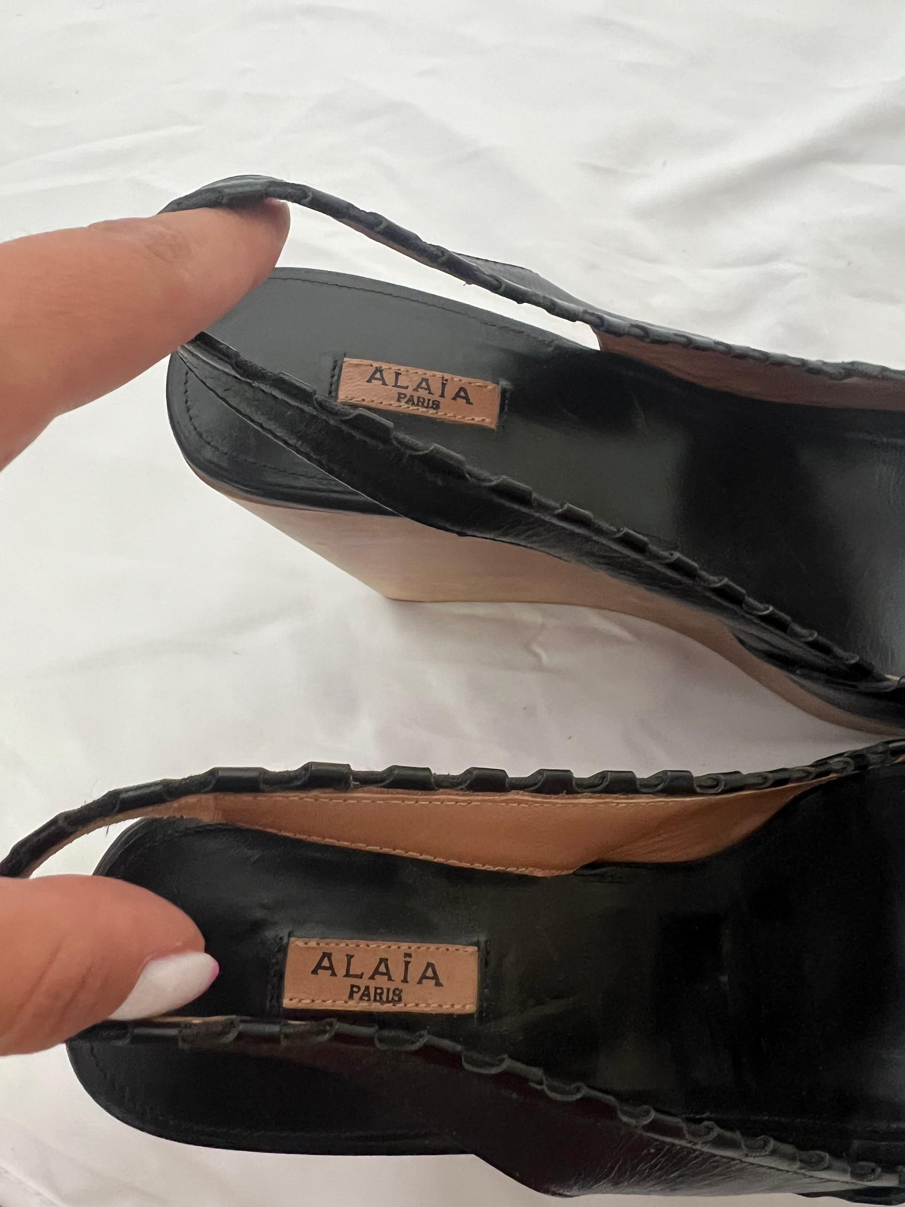 Alaia Paris Leather and Wood Platform Wedge Sandals, Size 40 For Sale 5