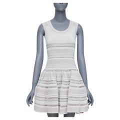 ALAIA - Robe évasée sans manches en viscose extensible gris poudré FR36 S