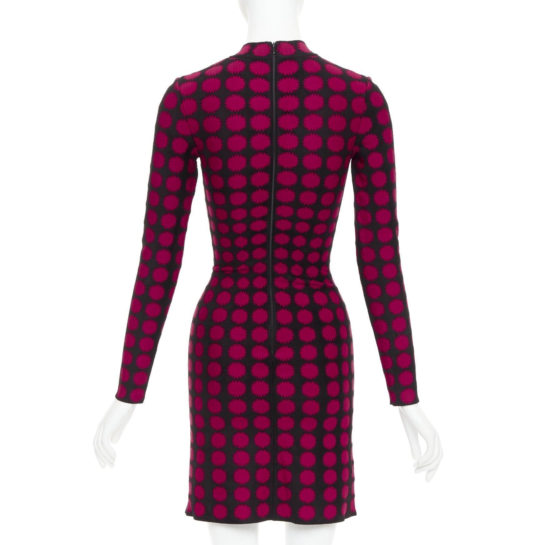 Donna ALAIA abito bodycon in viscosa rosso nero con grafica a pois illusione FR36 S in vendita
