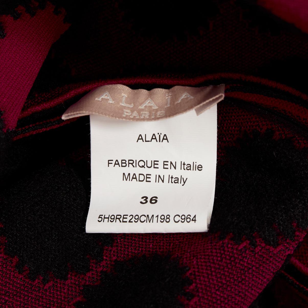 ALAIA abito bodycon in viscosa rosso nero con grafica a pois illusione FR36 S in vendita 3