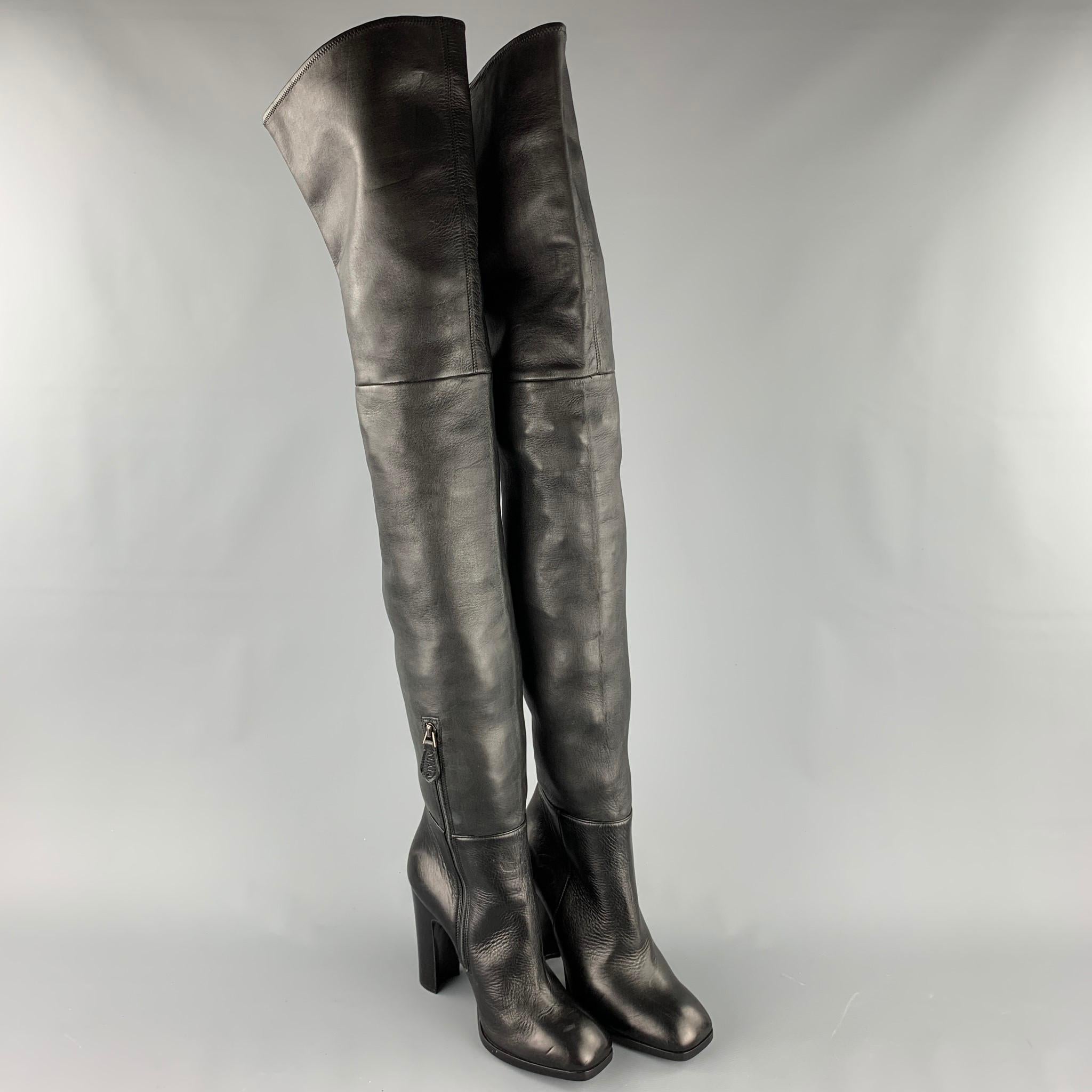 ALAIA Size 10 Black Leather Chunky Heel Boots In New Condition In San Francisco, CA