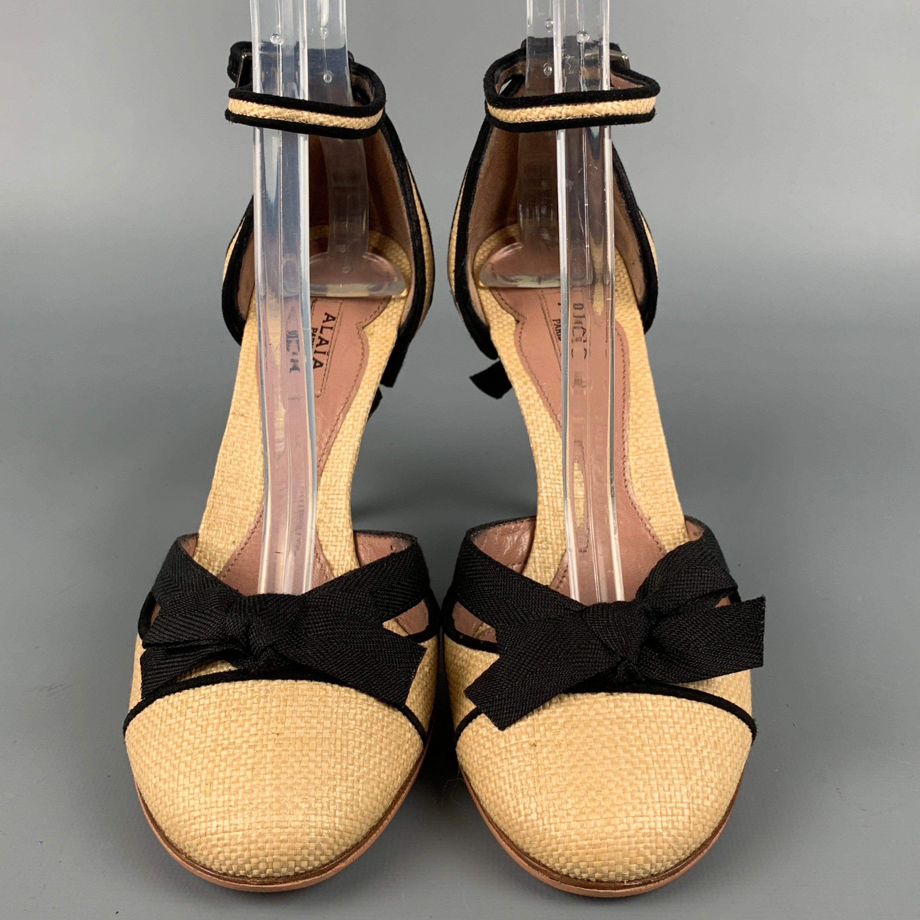 ALAIA Size 5.5 Natural & Black Straw Textured Bow Pumps In Good Condition In San Francisco, CA
