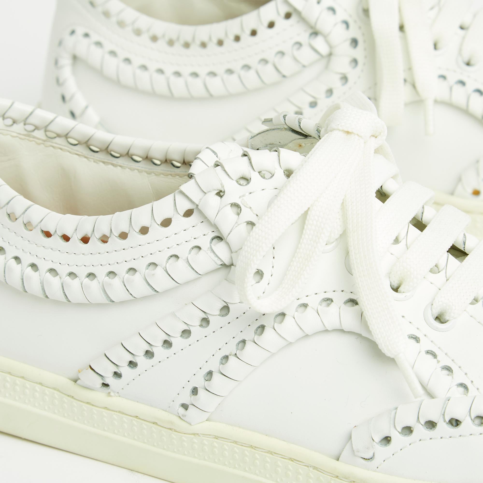 Alaia Sneakers EU41 Blanc Cuir Stiches New Unisexe en vente