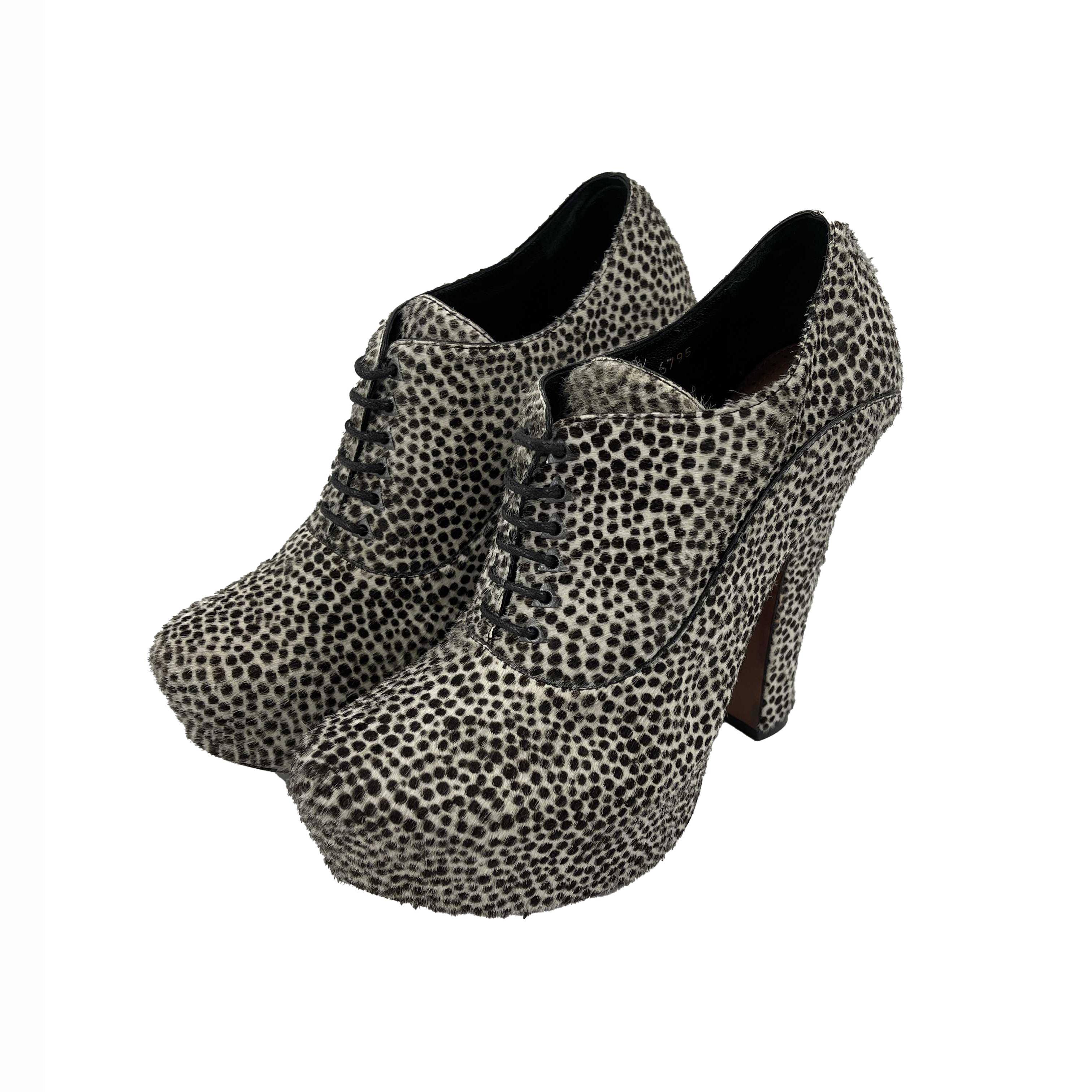 alaia leopard shoes