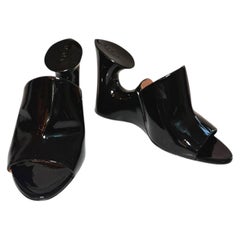 Alaïa SS22 Brevetto nero con zeppa scultorea - Taglia 38