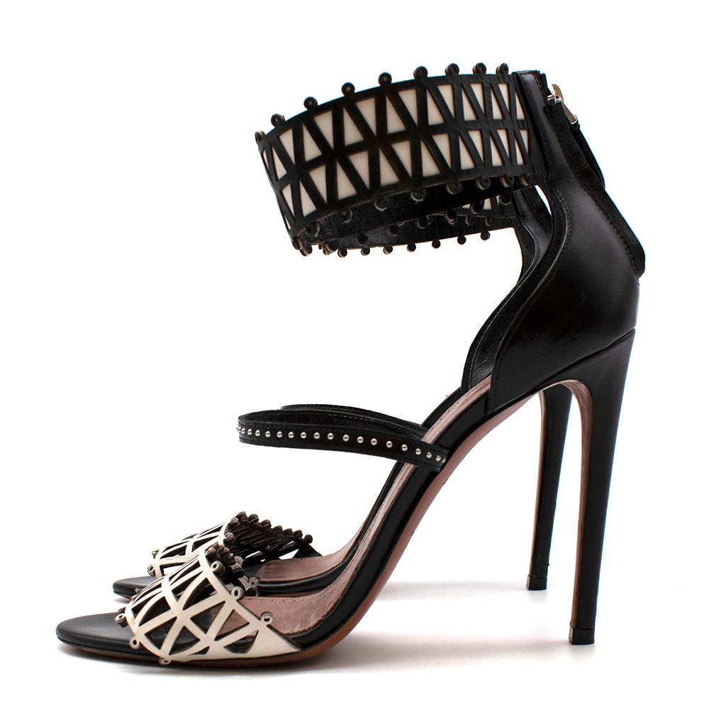 Alaia Stiletto Black & White Laser Cut Sandals - EU 40 In Excellent Condition For Sale In London, GB