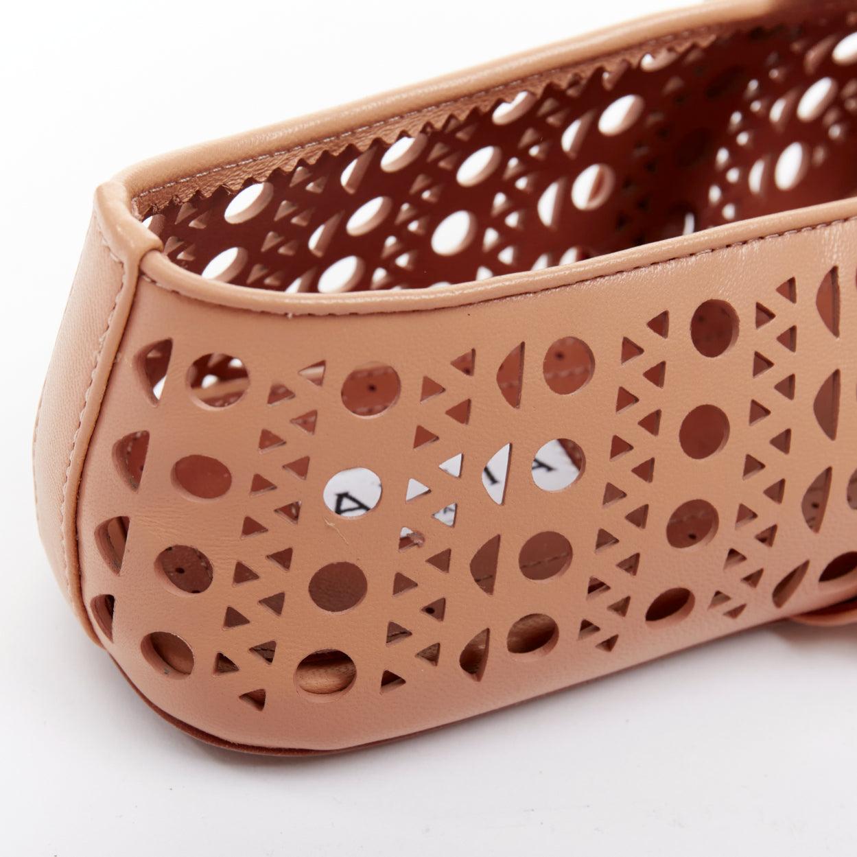 ALAIA Vienne tan Leder ausgeschnitten Schnalle maryjane Ballerina Wohnungen EU37 im Angebot 3