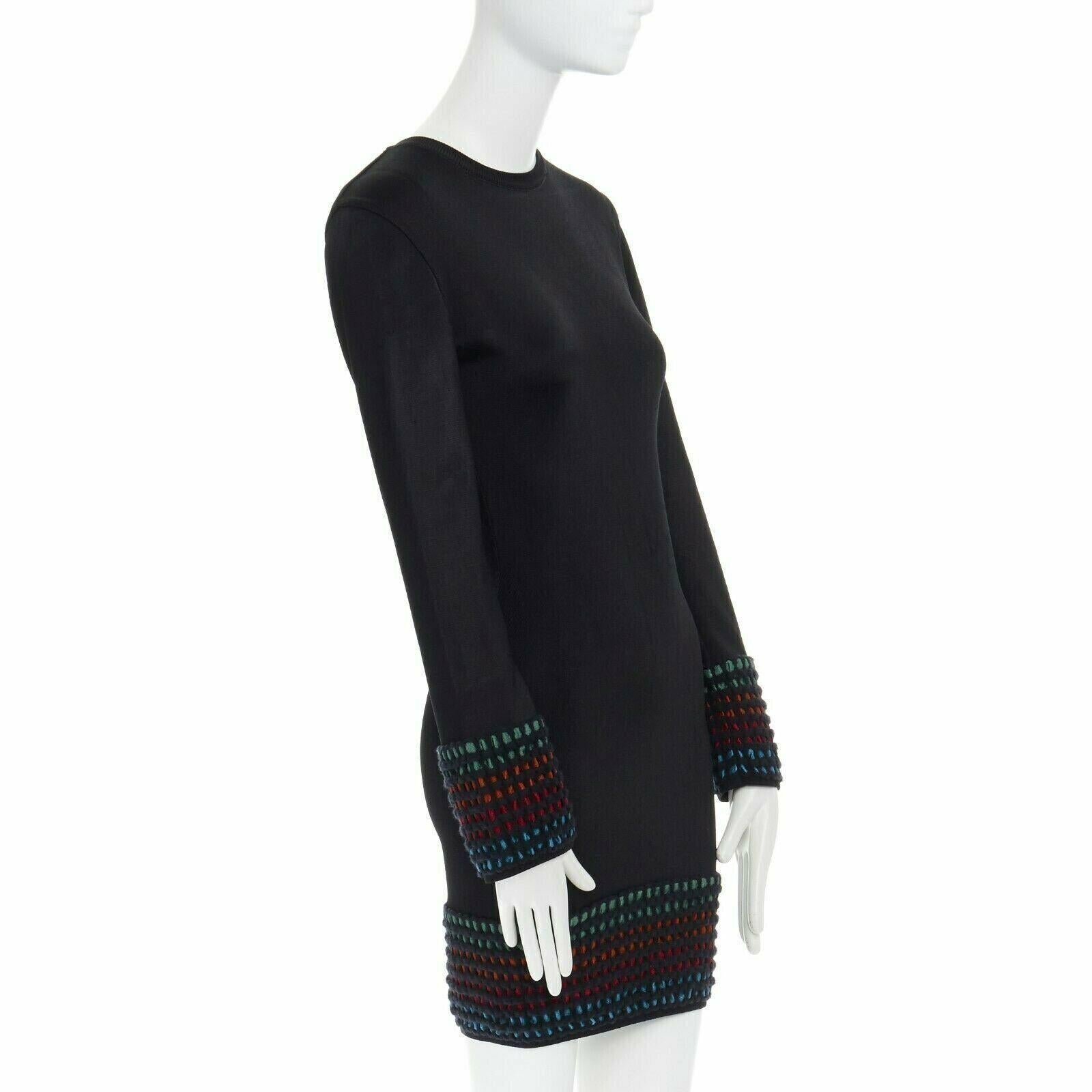 Alaïa - Robe moulante noire vintage à ourlet en crochet multicolore, taille US 4 Excellent état - En vente à Hong Kong, NT