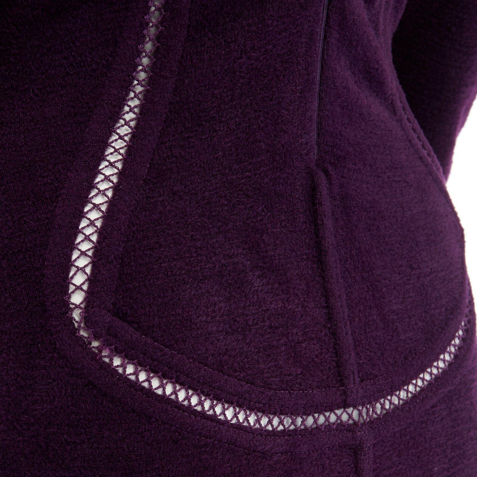 ALAIA Vintage purple chenille laddered seams bodycon stretch dress XS US2 UK8

AZZEDINE ALAIA VINTAGE
Viscose, polyamide, spandex . 
Purple . 
Laddering seam in body contouring 
streamline lines on front back . 
V-neckline . 
Long sleeves .