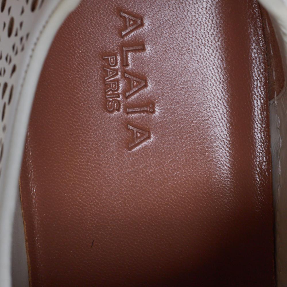 Alaia White Laser Cut Leather Lace Up Sneakers Size 40 In Good Condition In Dubai, Al Qouz 2