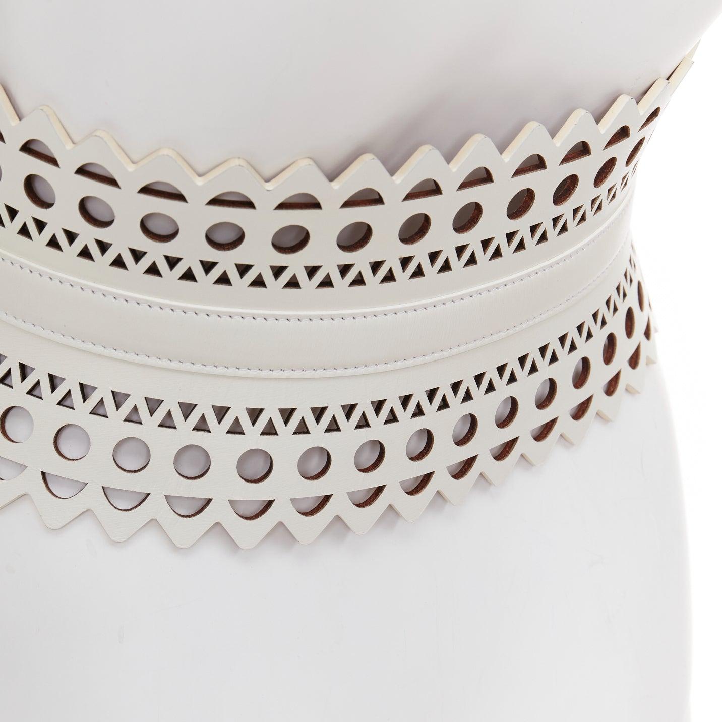 ALAIA white leather geometric cut out scallop edge wide corset belt 65cm For Sale 1