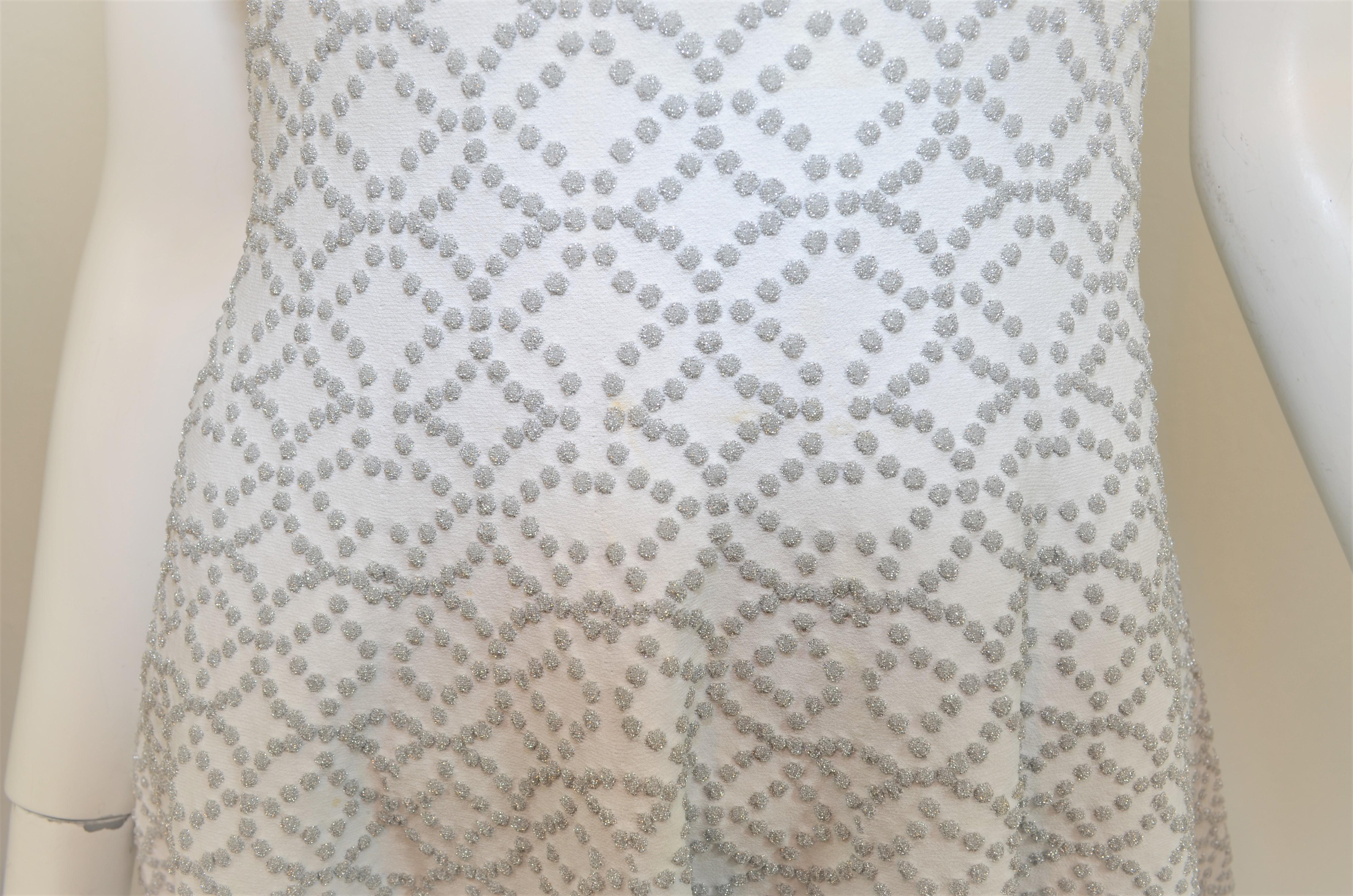 Alaia Weißes, silbernes Kleid mit Schlaghose Damen im Angebot