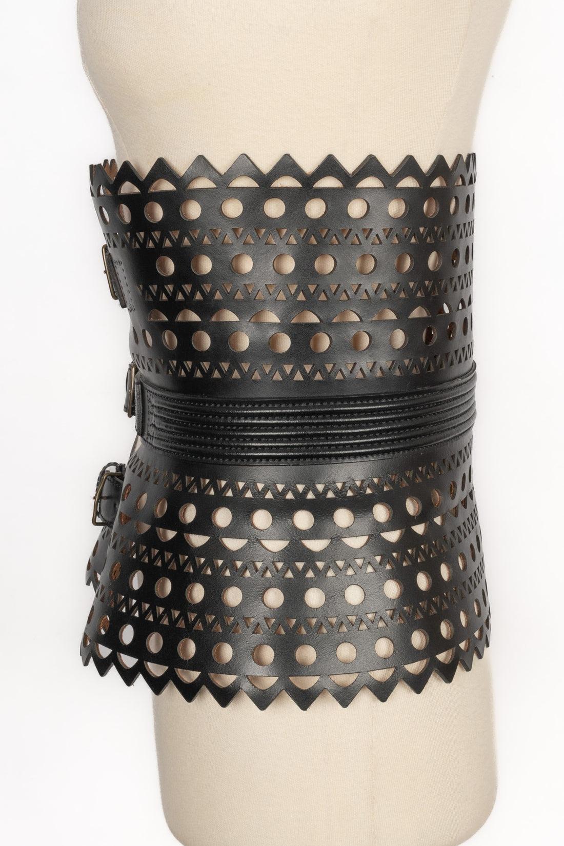 ALAÏA - (Made in Italy) Wide corseted black leather belt.

Additional information:
Condition: Very good condition
Dimensions: Length: from 61 cm to 64 cm

SKU:ACC151
