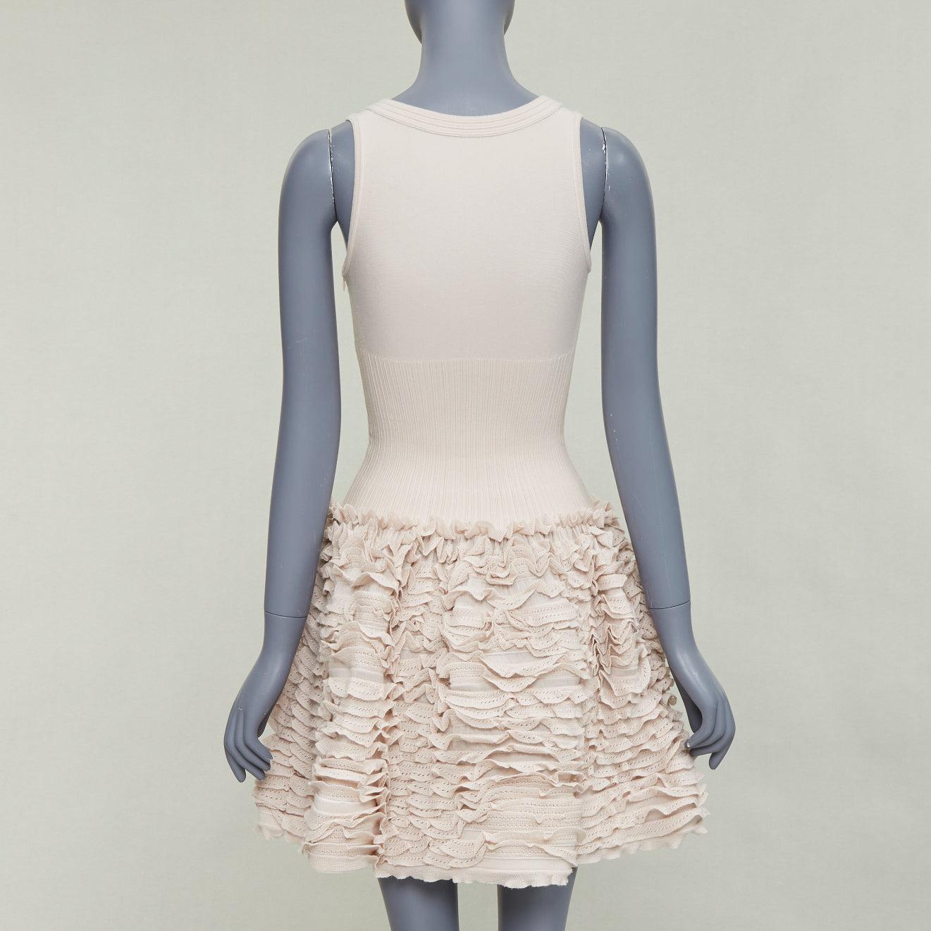 ALAIA - Robe de cocktail en laine mélangée à encolure carrée et à jupe volantée extensible FR36 S Pour femmes en vente