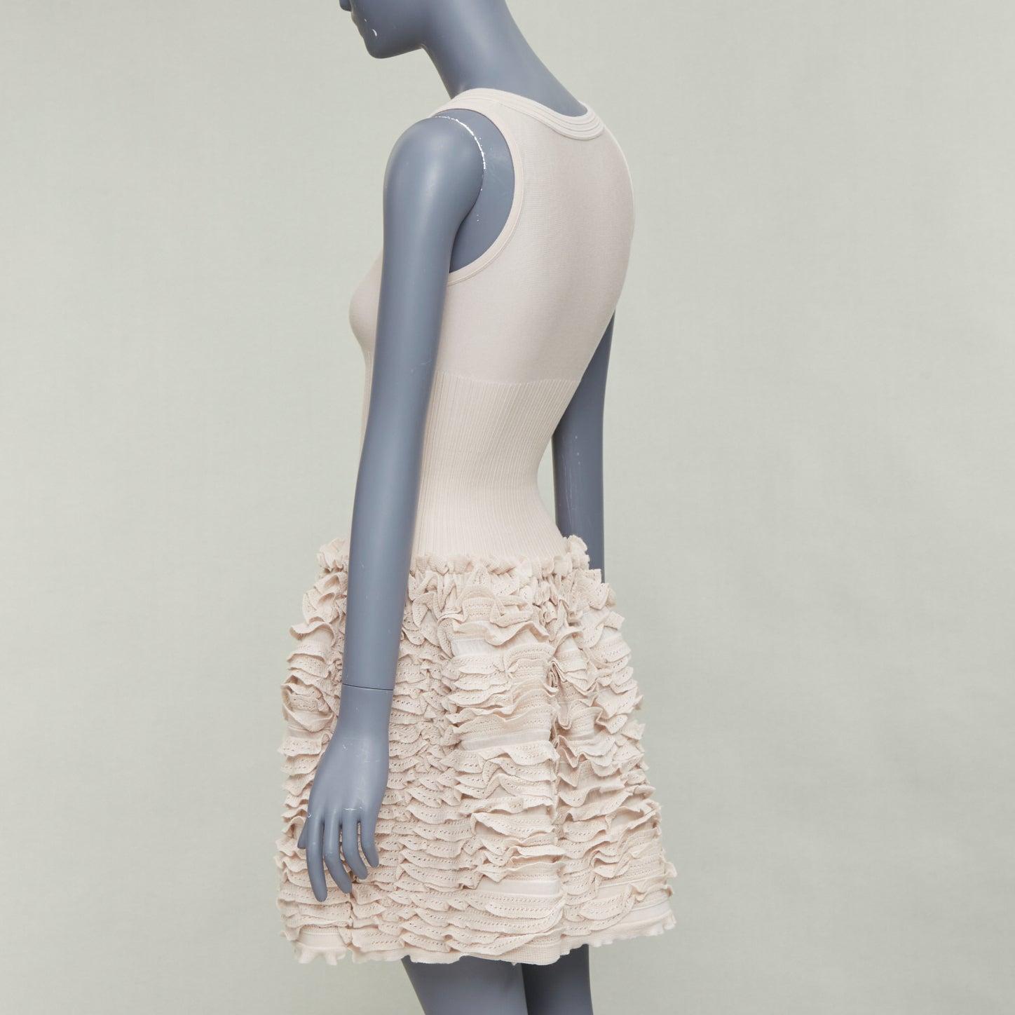 ALAIA - Robe de cocktail en laine mélangée à encolure carrée et à jupe volantée extensible FR36 S en vente 1