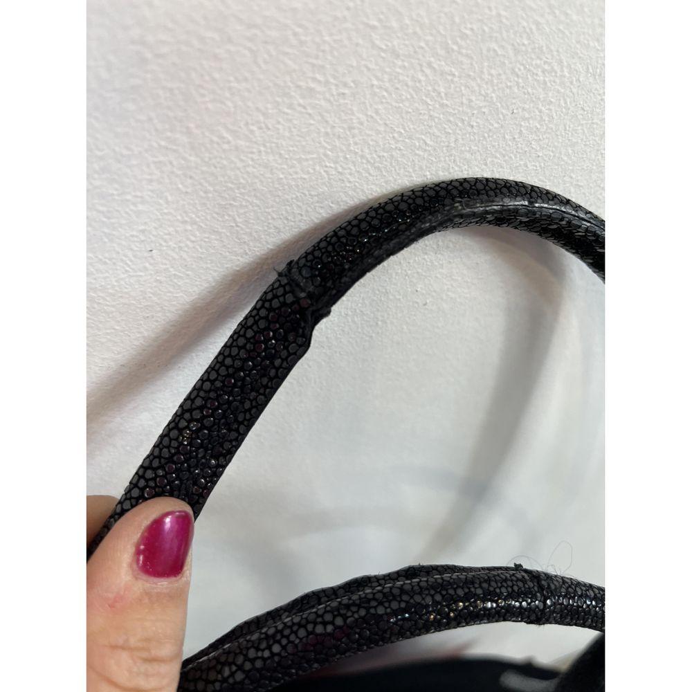 Alaïa Wool Handbag in Black For Sale 4