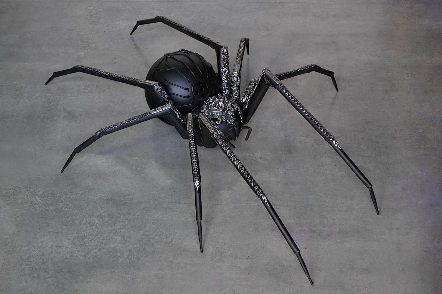 Alain BELLINO Figurative Sculpture - Aranae Ex-Machina - Spider Bronze Sculpture - Unique Piece