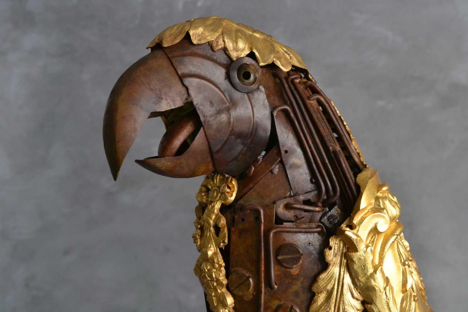 Parrot - Ara Ex Machina - Contemporary Sculpture by Alain BELLINO
