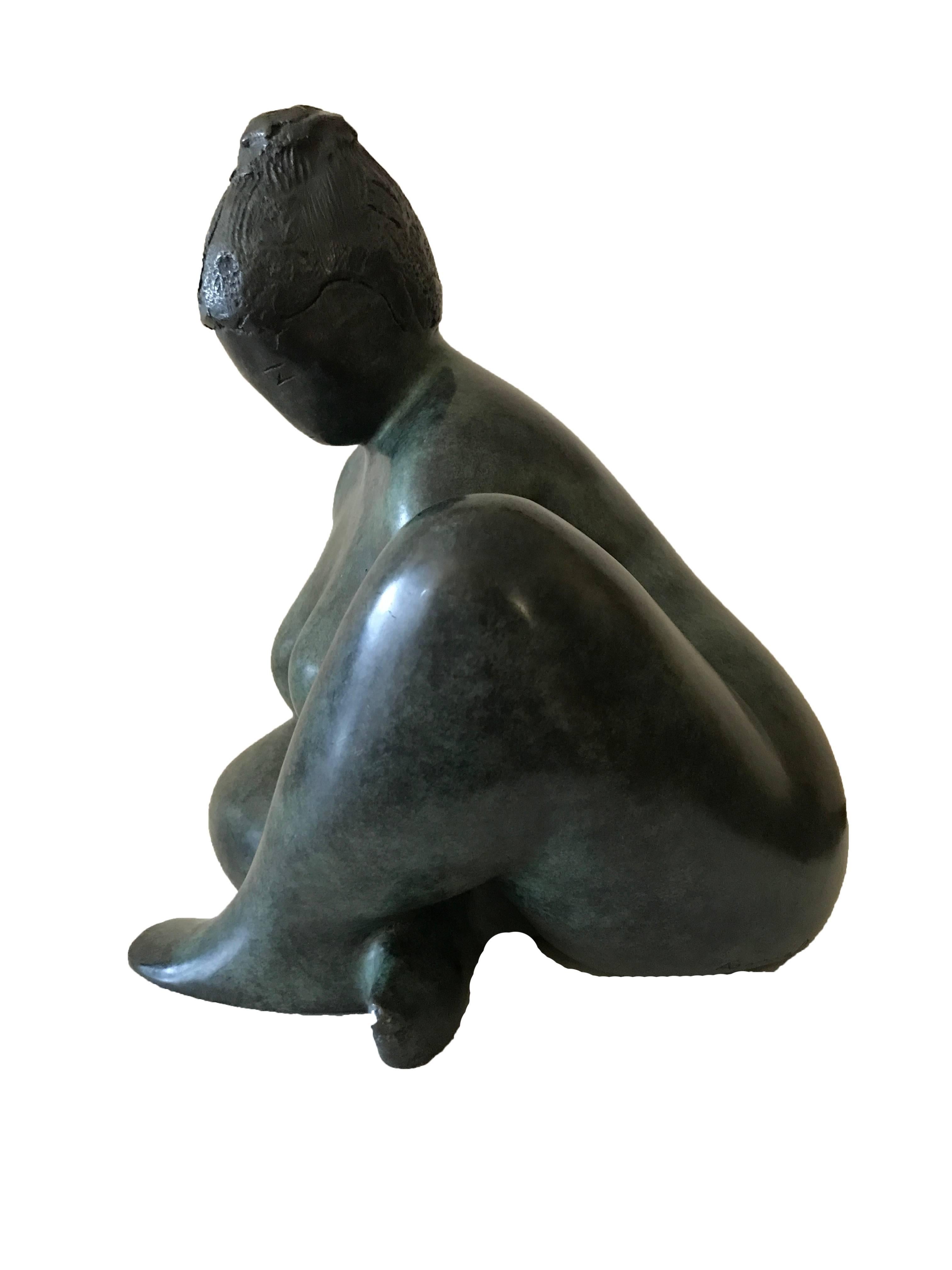 Pomone  - Realist Sculpture by Alain Bonnefoit