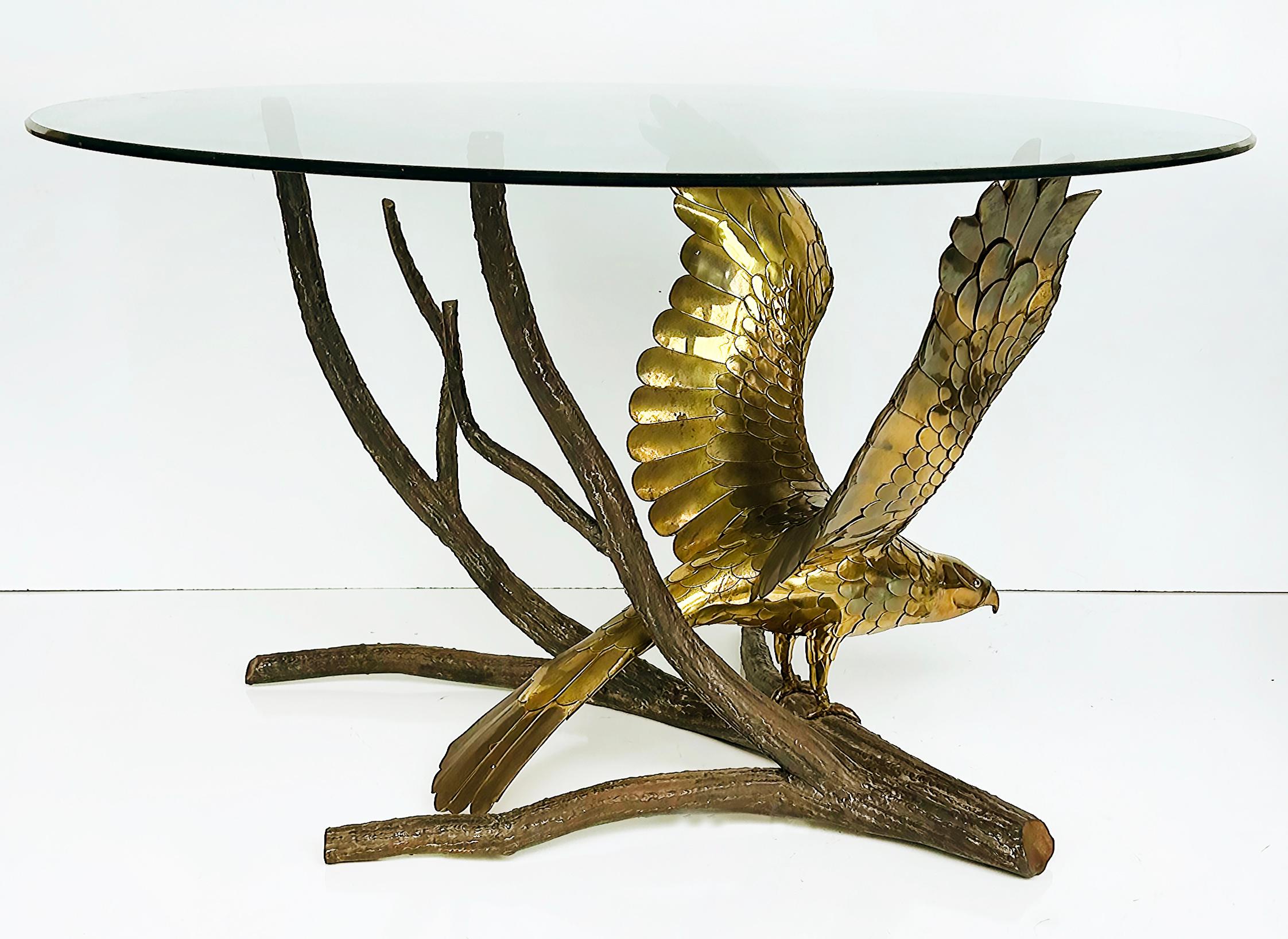  Alain Chervet French Sculptural Eagle Dining Center Table in Bronze and Brass

Offered for sale is an Alain Chervet (France, born 1944) brass and bronze sculptural dining or center table depicting a brass eagle with beautifully detailed spread