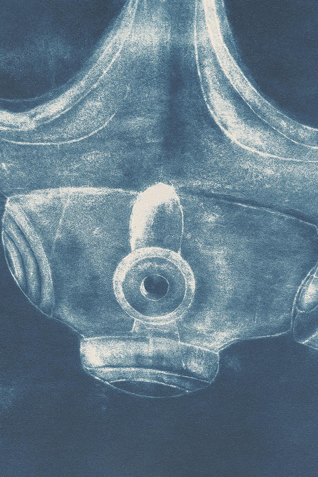 Alain Gerard Clement Silber Gelatine Fotogene Zeichnung Gasmaske (Ende des 20. Jahrhunderts) im Angebot