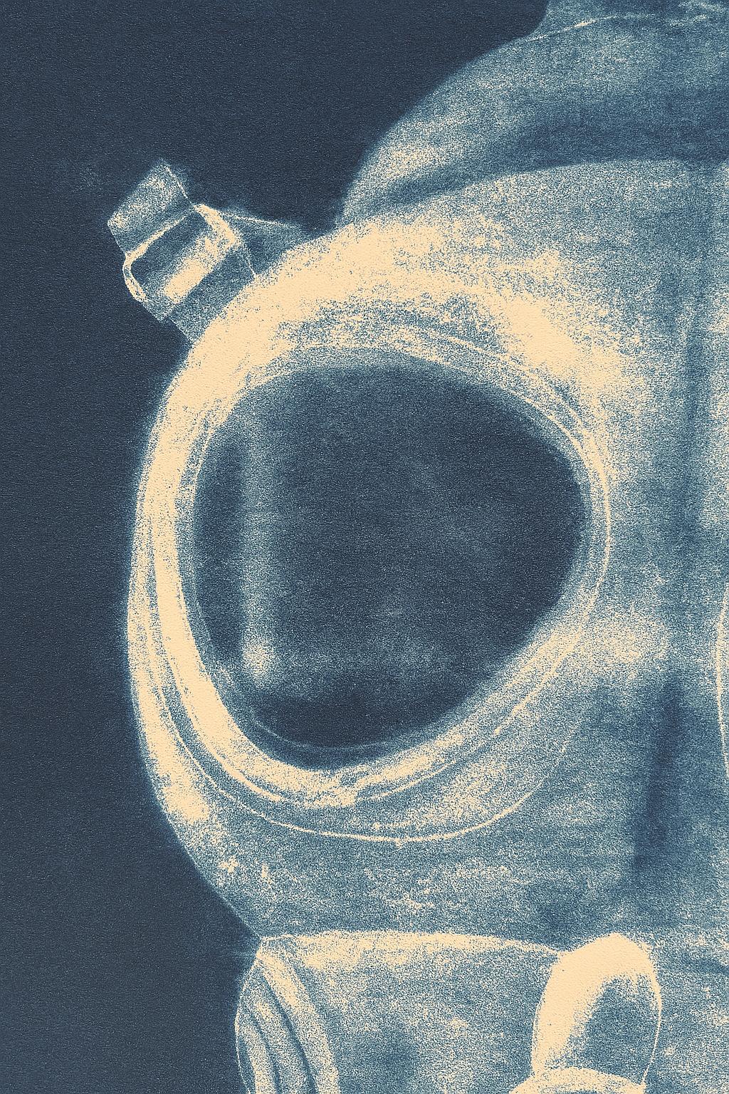 Alain Gerard Clement Silber Gelatine Fotogene Zeichnung Gasmaske (Papier) im Angebot
